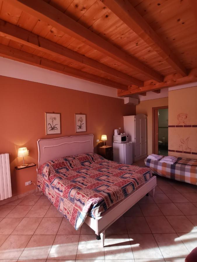 Agriturismo Dondino Cavriana ภายนอก รูปภาพ