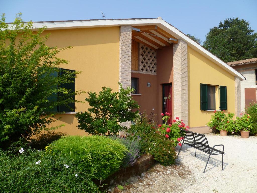 Agriturismo Dondino Cavriana ภายนอก รูปภาพ