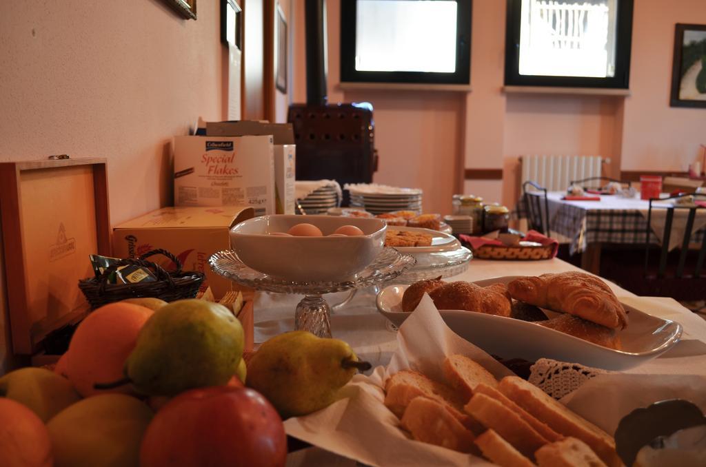 Agriturismo Dondino Cavriana ภายนอก รูปภาพ